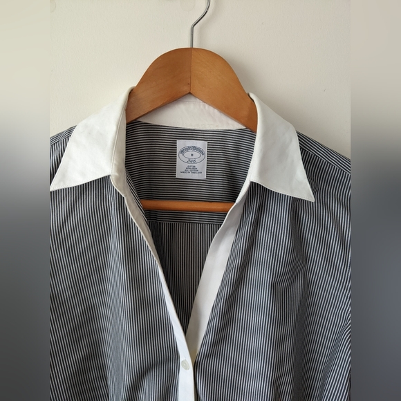 Brooks Brothers 346 Non-Iron Dress Shirt Size 8 Fitted Button Down Blouse - Picture 4 of 16